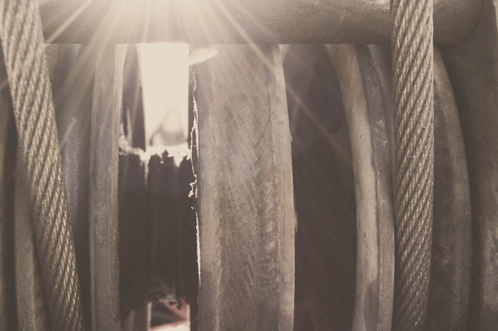 Wire rope and sheaves. 